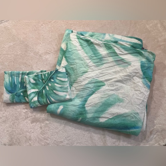 Wayfair Tropical Duvet & Pillowcase Queen Set - Picture 2 of 5